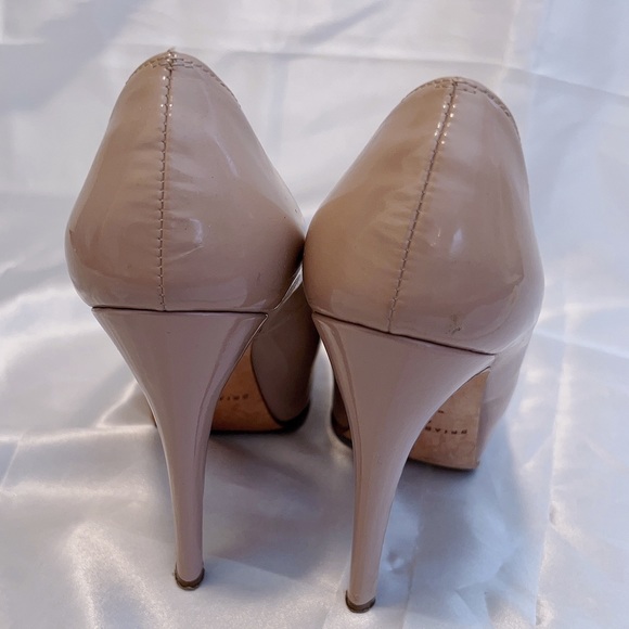 Brian Atwood Patent Platform - Picture 5 of 10